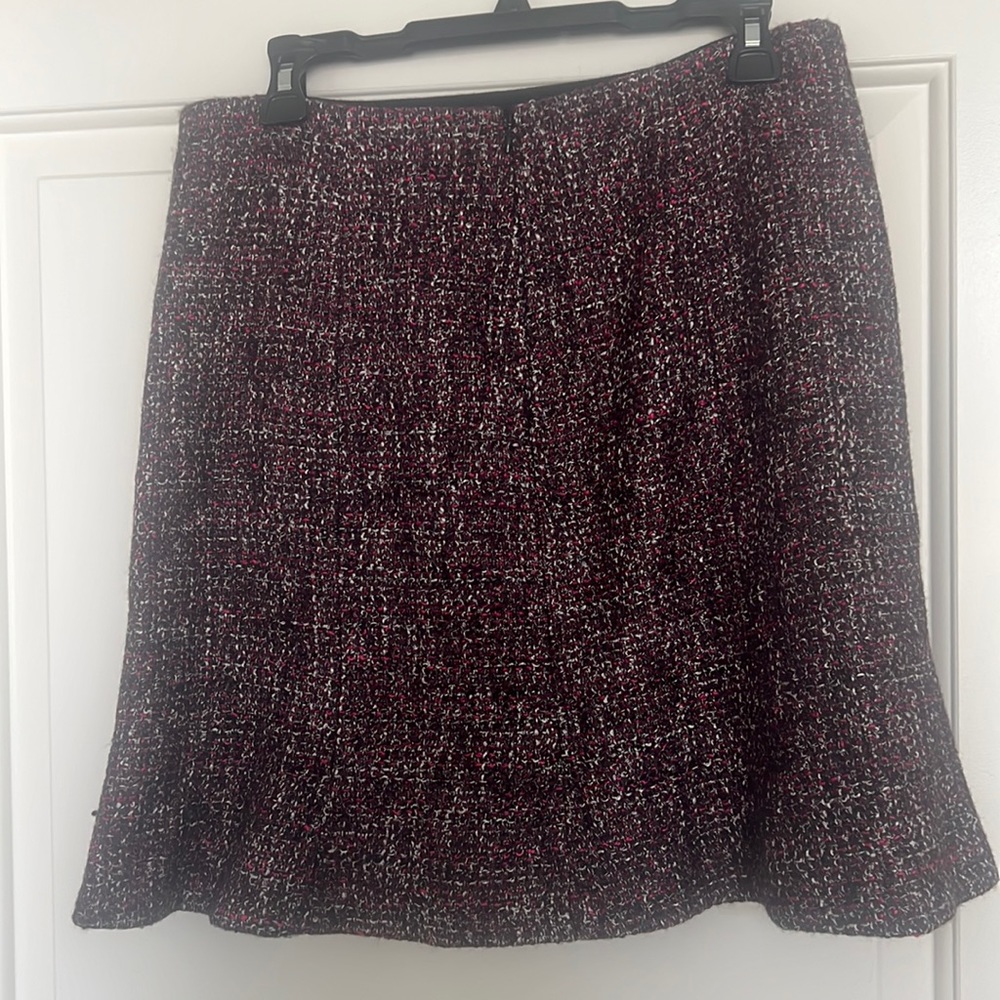 Never worn tweed Club Monaco size women skirt